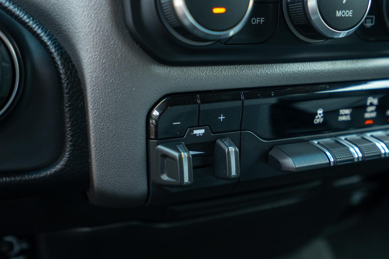 RAM 1500 Big Horn Quad Cab 4WD 2019