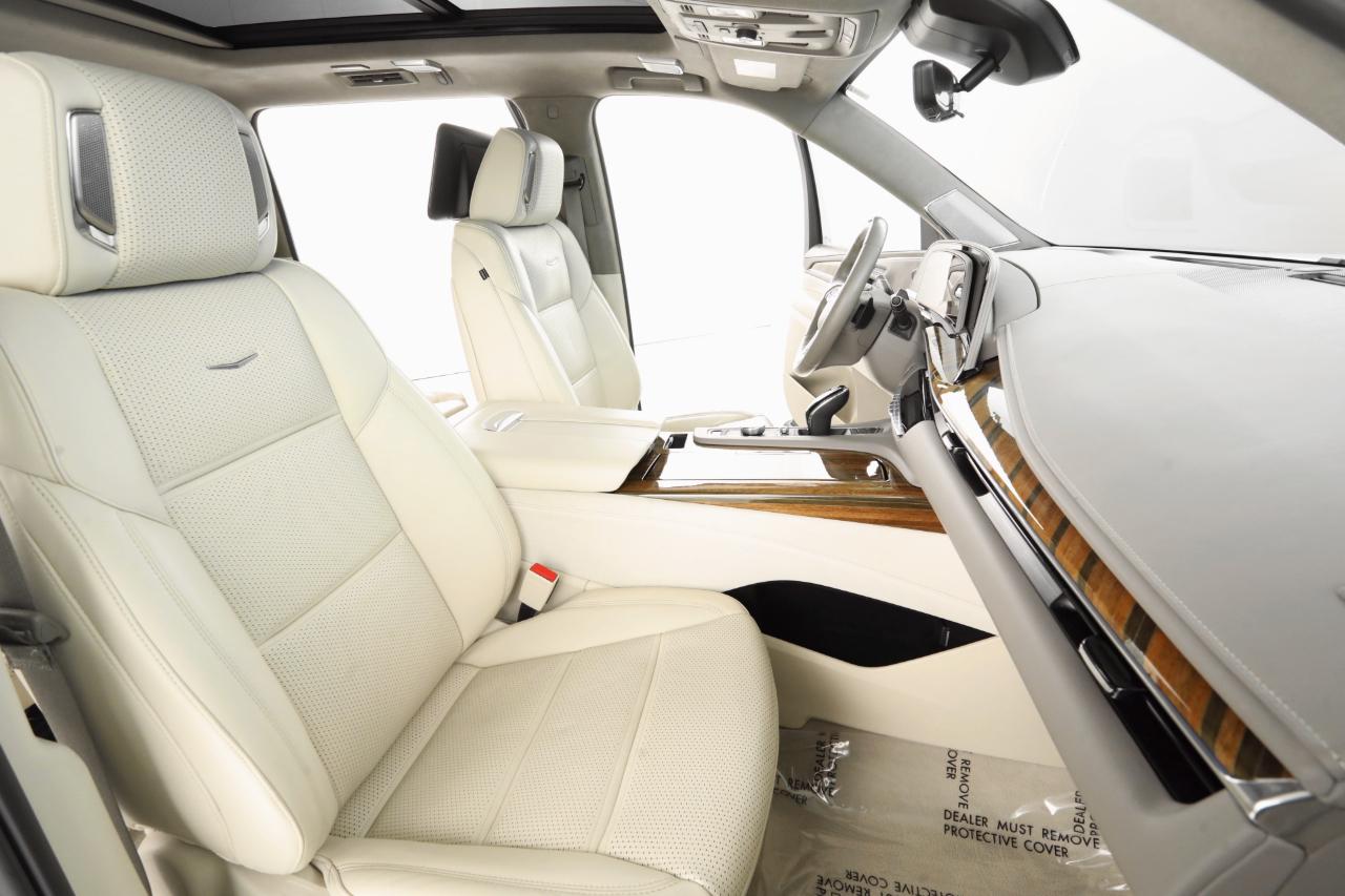 Cadillac Escalade ESV Sport Platinum 4WD 2023