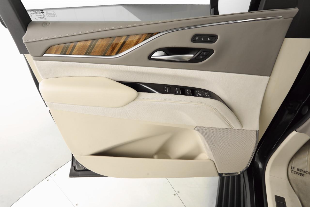 Cadillac Escalade ESV Sport Platinum 4WD 2023