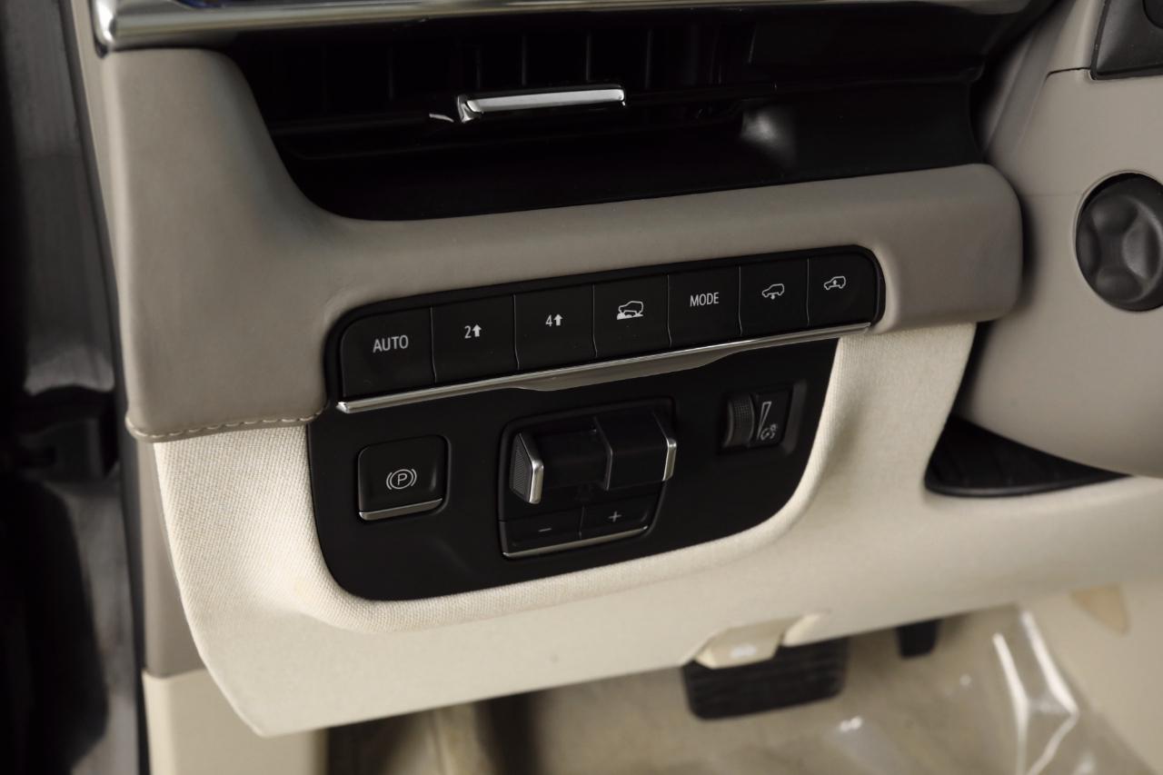 Cadillac Escalade ESV Sport Platinum 4WD 2023