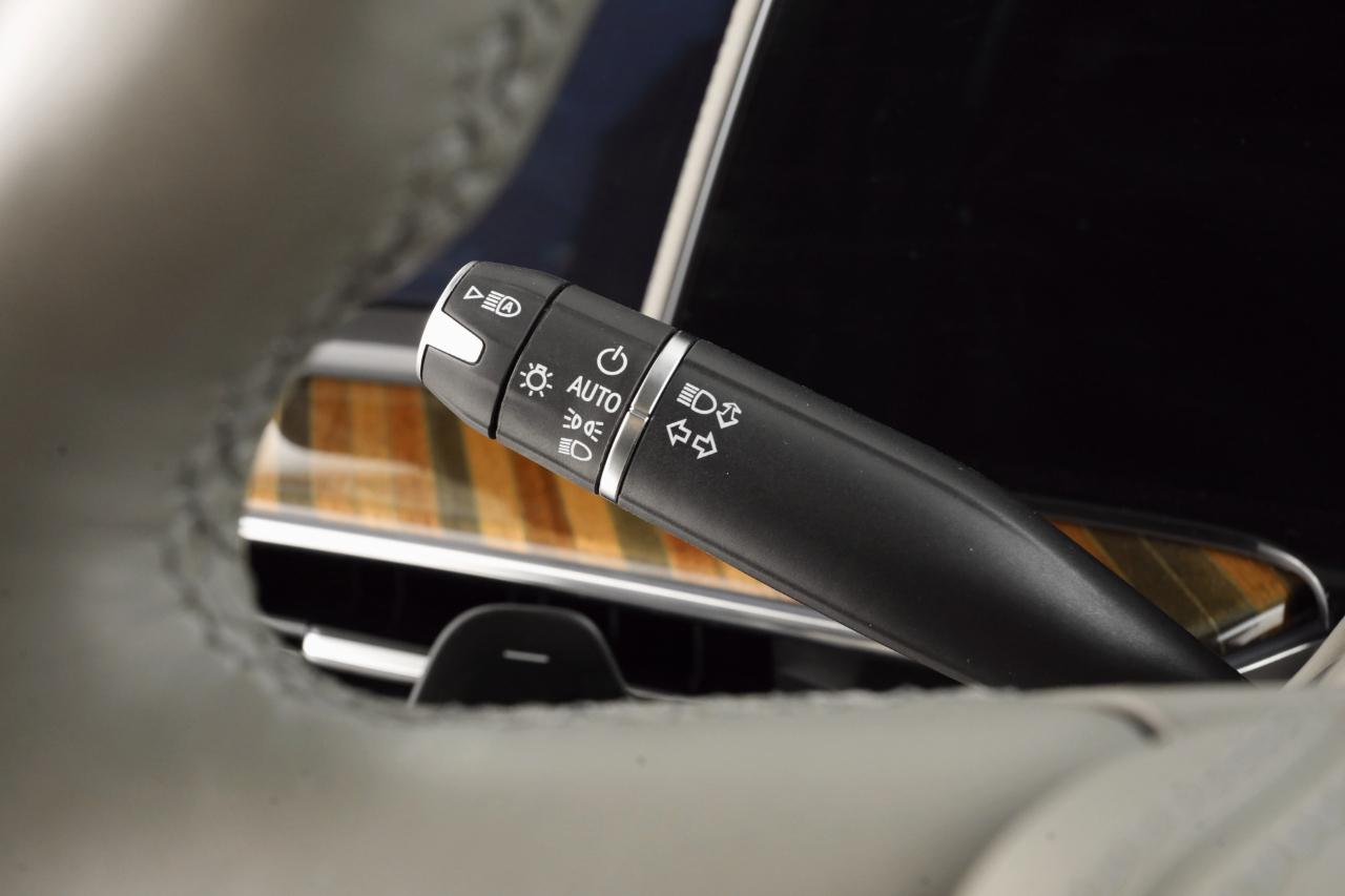 Cadillac Escalade ESV Sport Platinum 4WD 2023