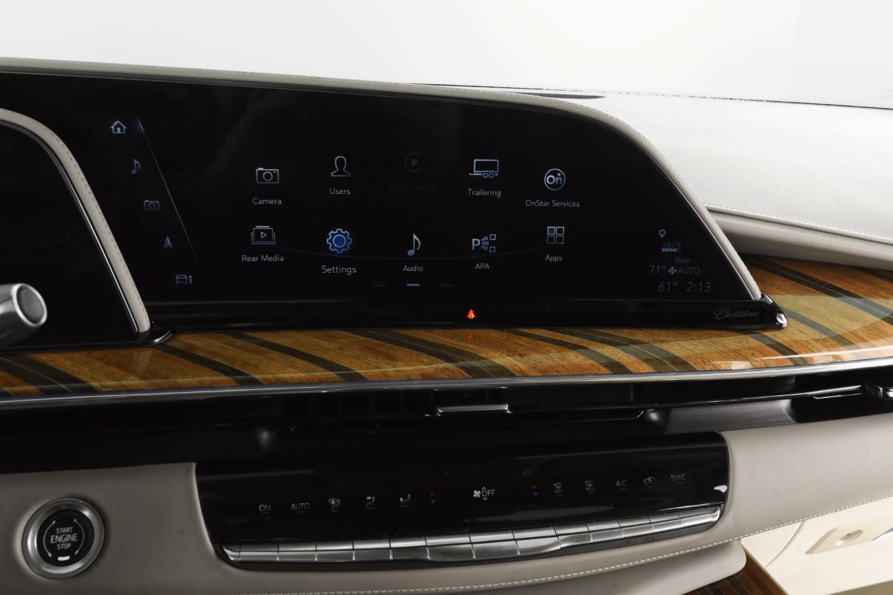 Cadillac Escalade ESV Sport Platinum 4WD 2023