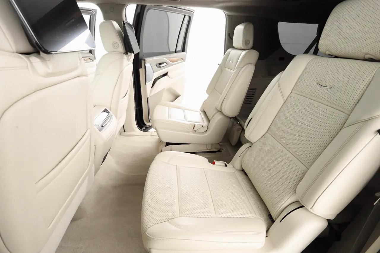 Cadillac Escalade ESV Sport Platinum 4WD 2023