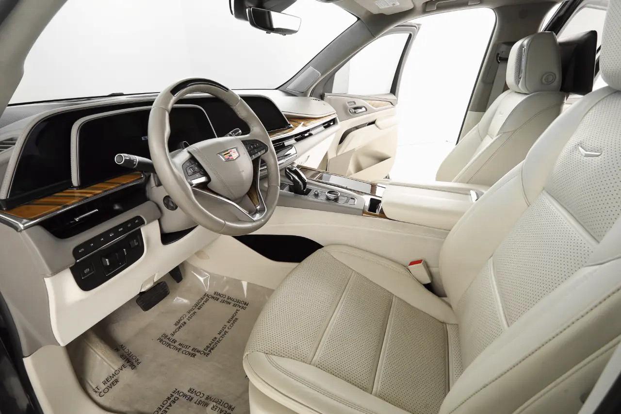 Cadillac Escalade ESV Sport Platinum 4WD 2023