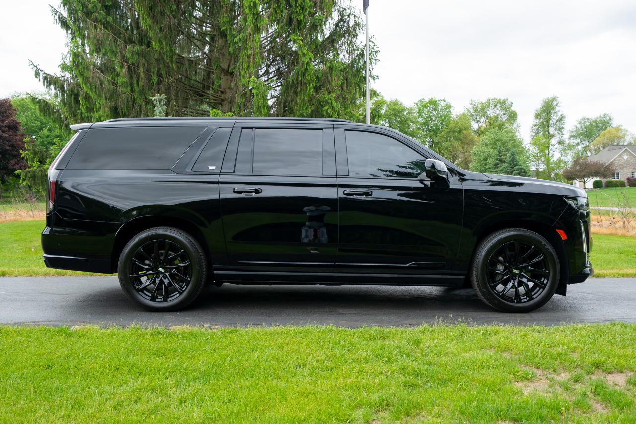 Cadillac Escalade ESV Sport Platinum 4WD 2023