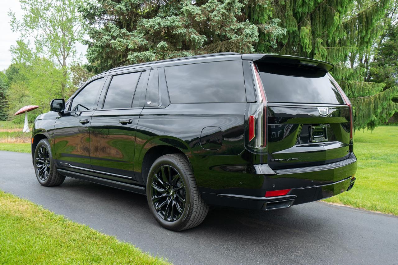 Cadillac Escalade ESV Sport Platinum 4WD 2023