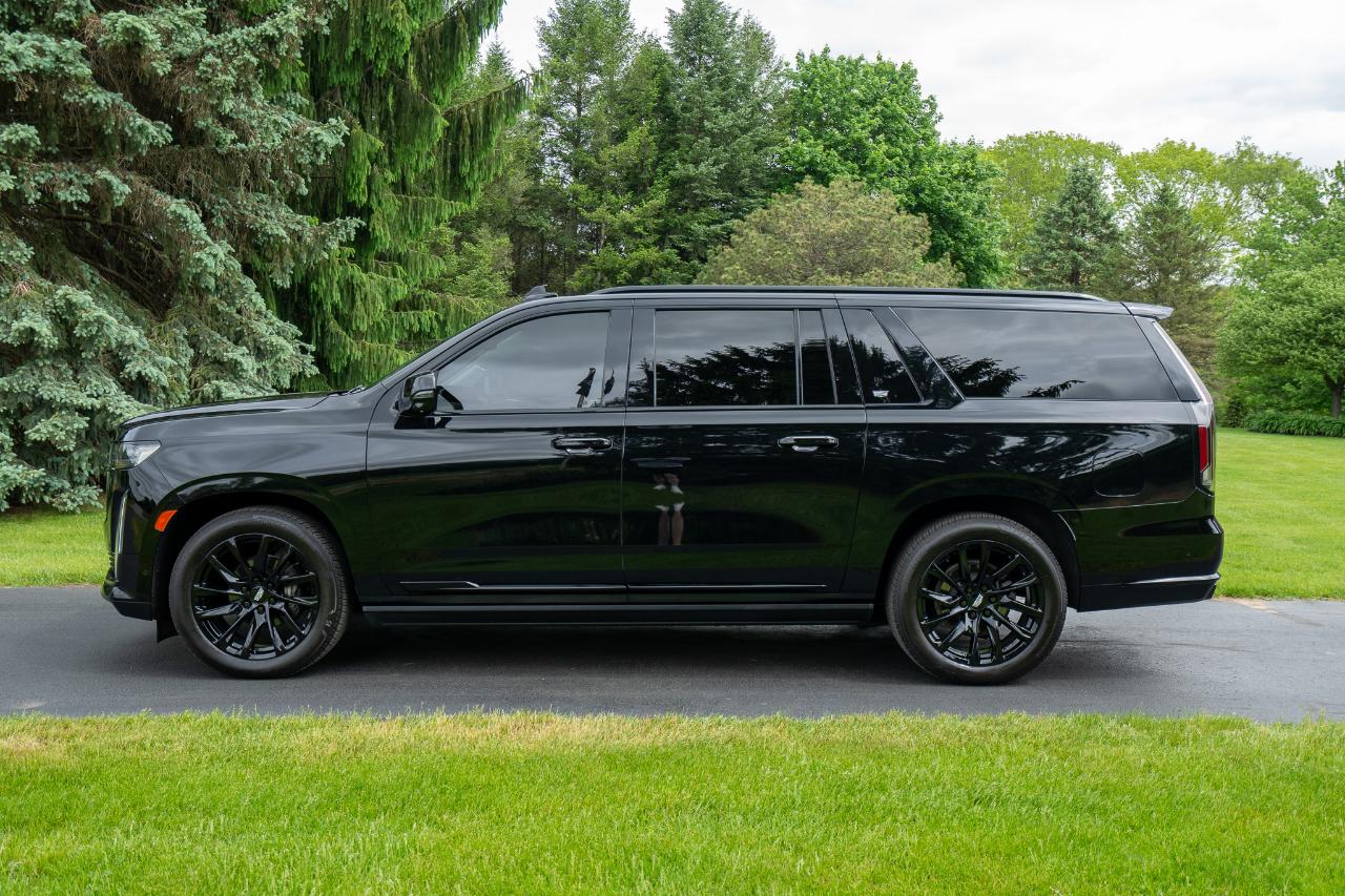 Cadillac Escalade ESV Sport Platinum 4WD 2023