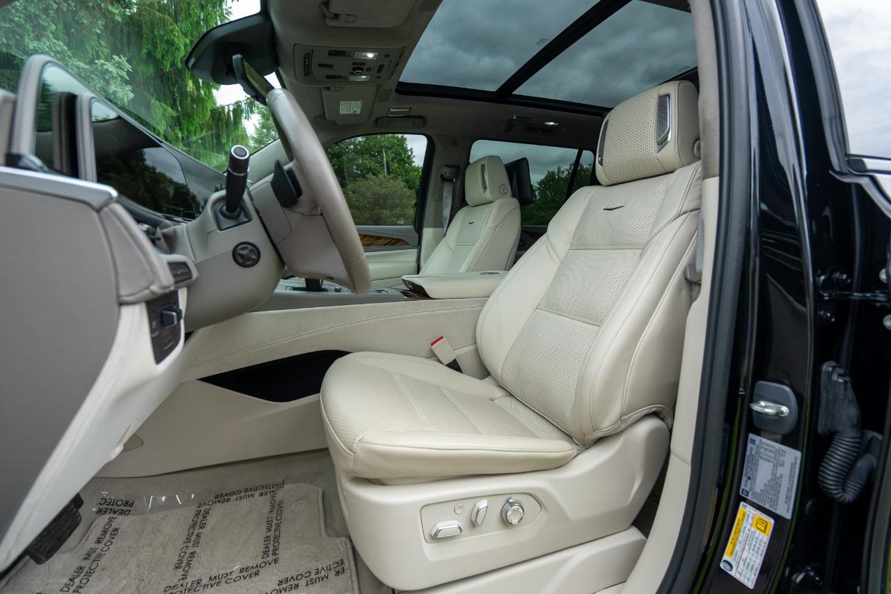 Cadillac Escalade ESV Sport Platinum 4WD 2023
