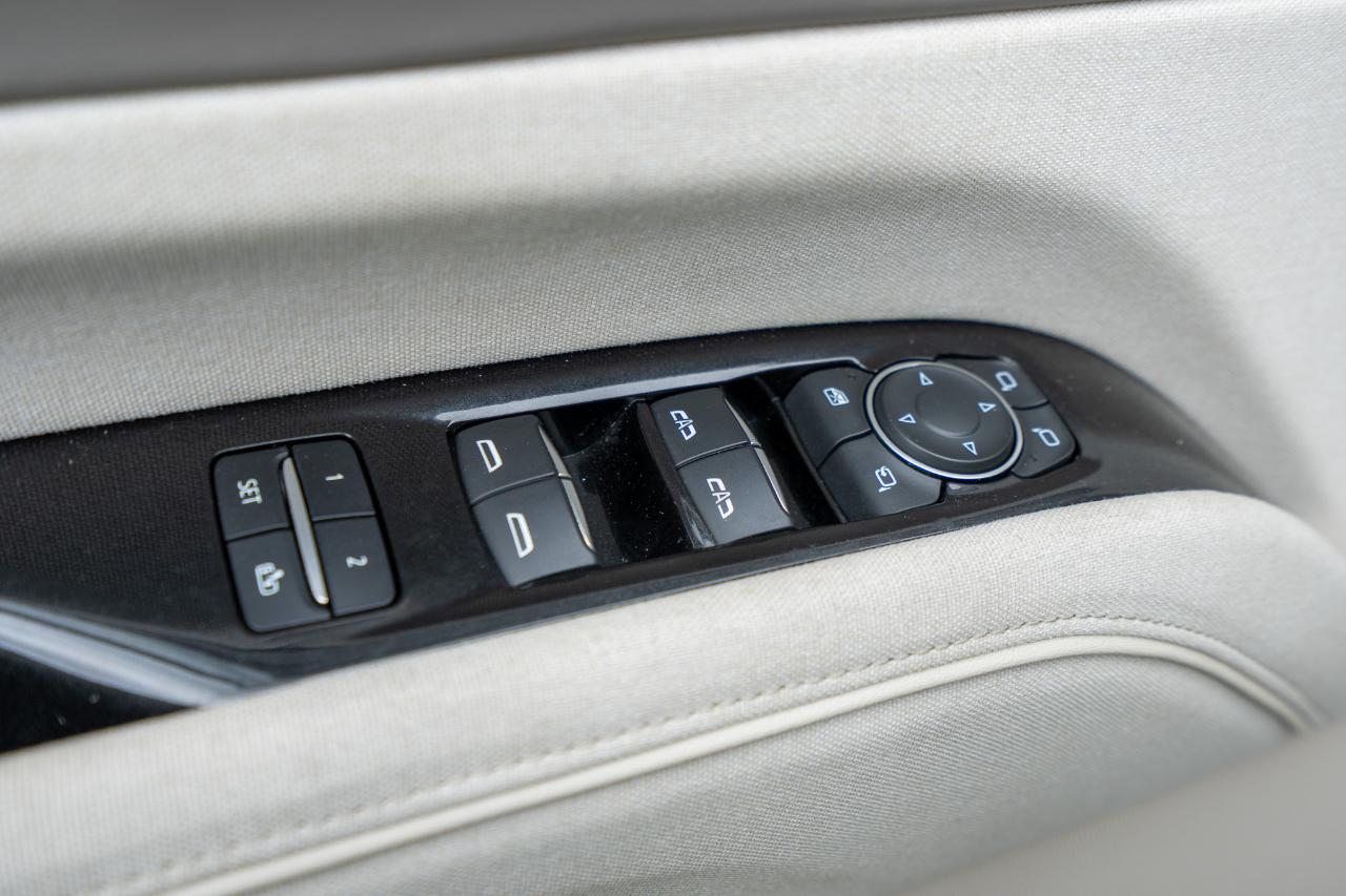 Cadillac Escalade ESV Sport Platinum 4WD 2023