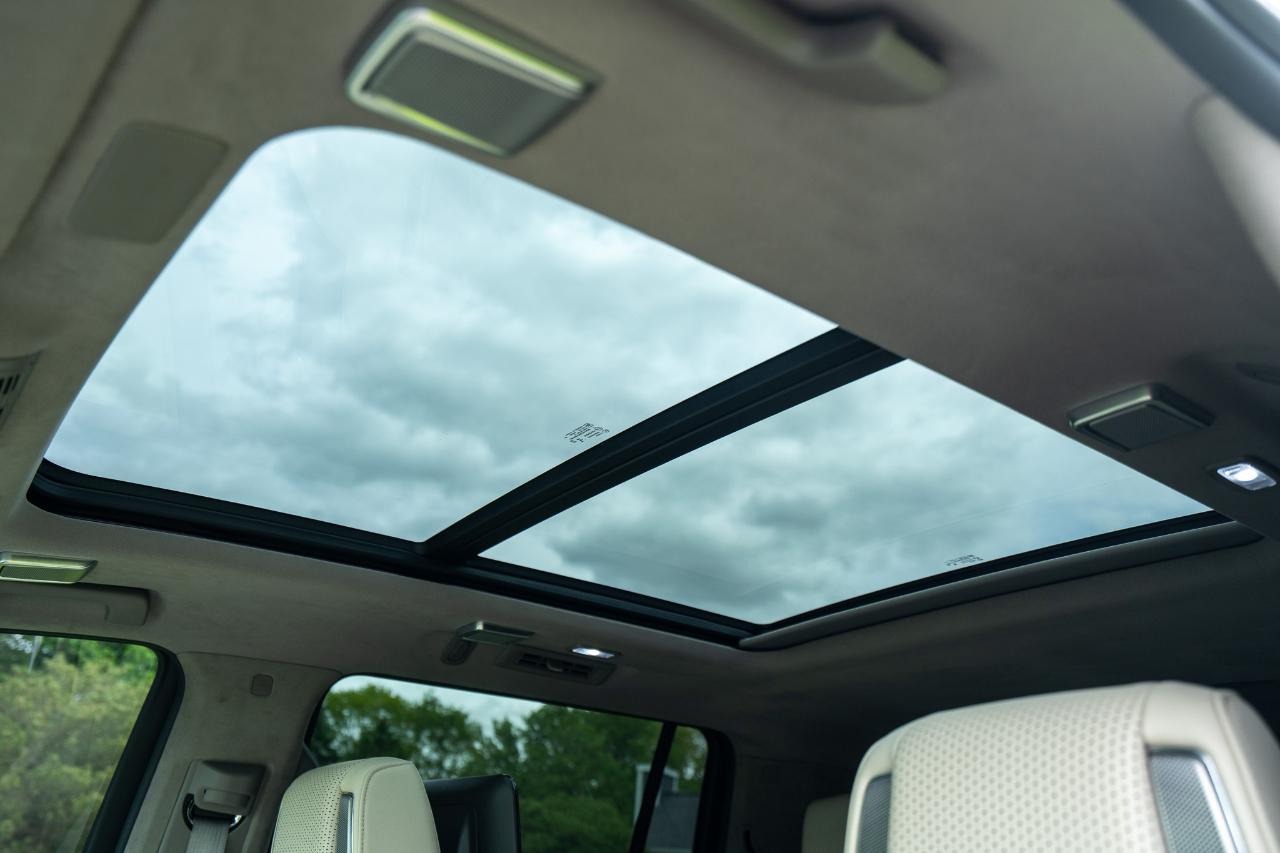 Cadillac Escalade ESV Sport Platinum 4WD 2023