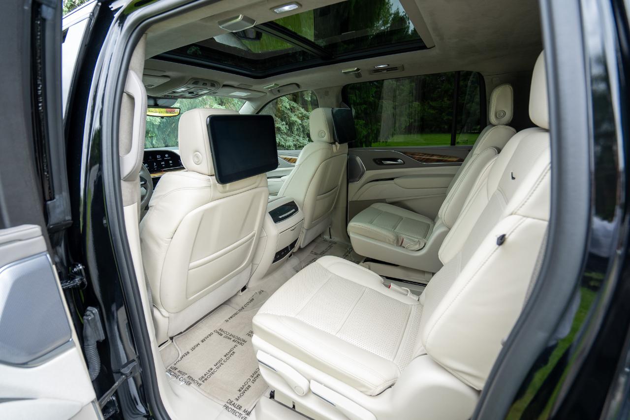 Cadillac Escalade ESV Sport Platinum 4WD 2023