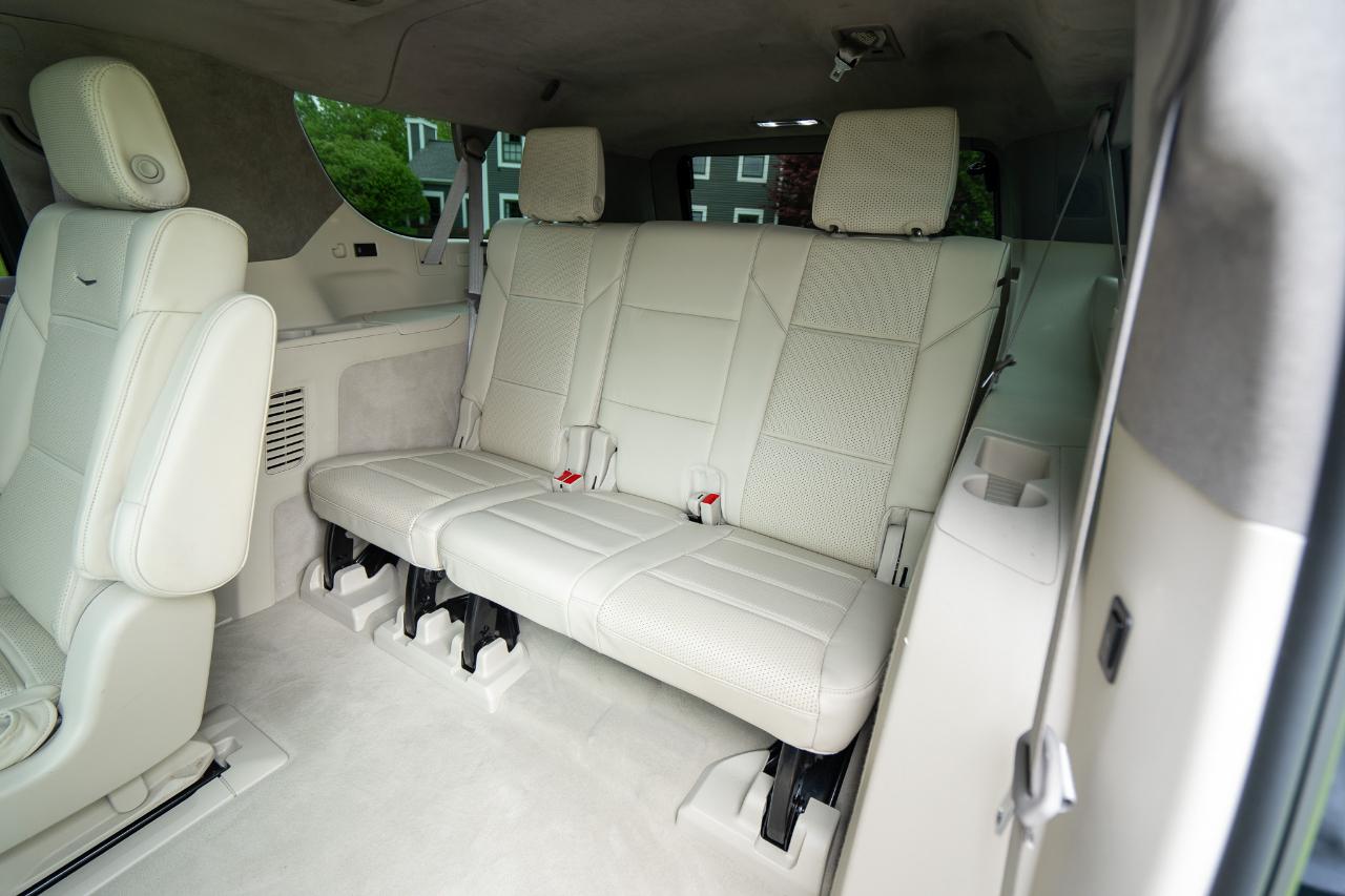 Cadillac Escalade ESV Sport Platinum 4WD 2023