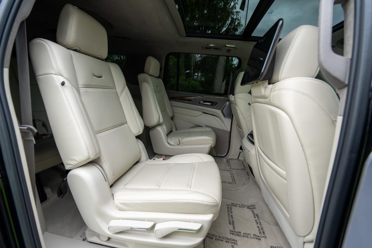 Cadillac Escalade ESV Sport Platinum 4WD 2023