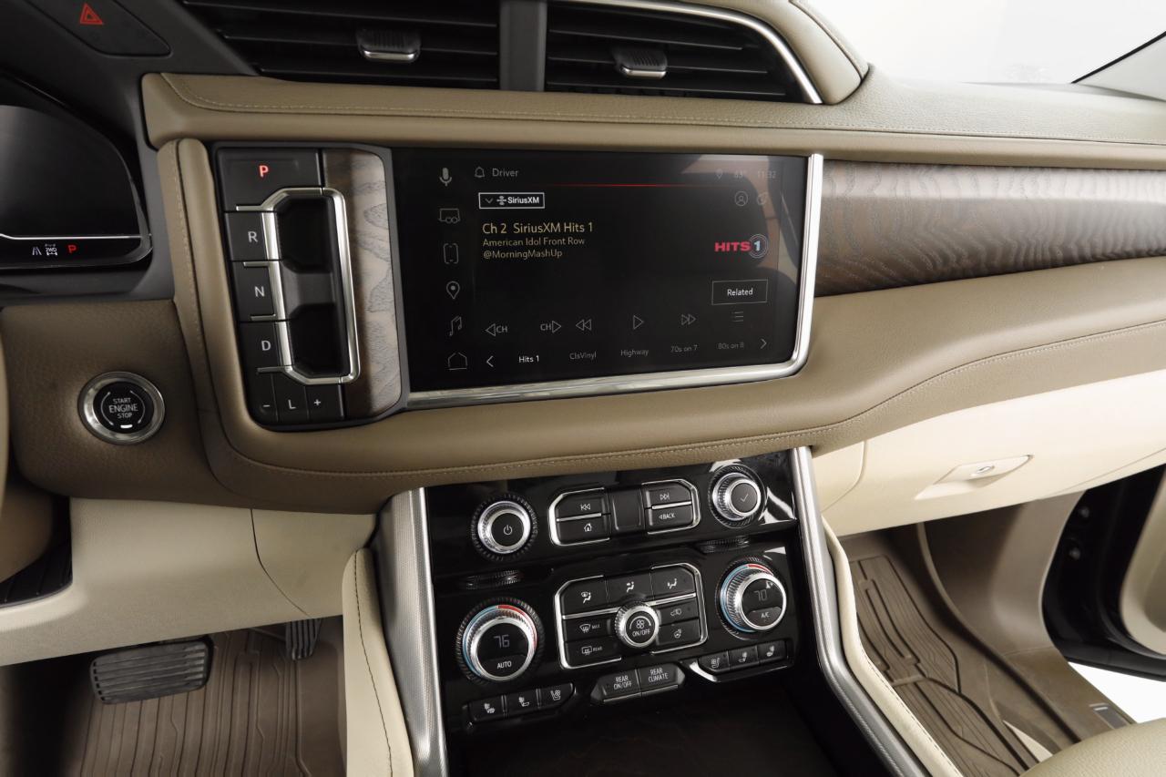 GMC Yukon XL Denali 4WD 2023