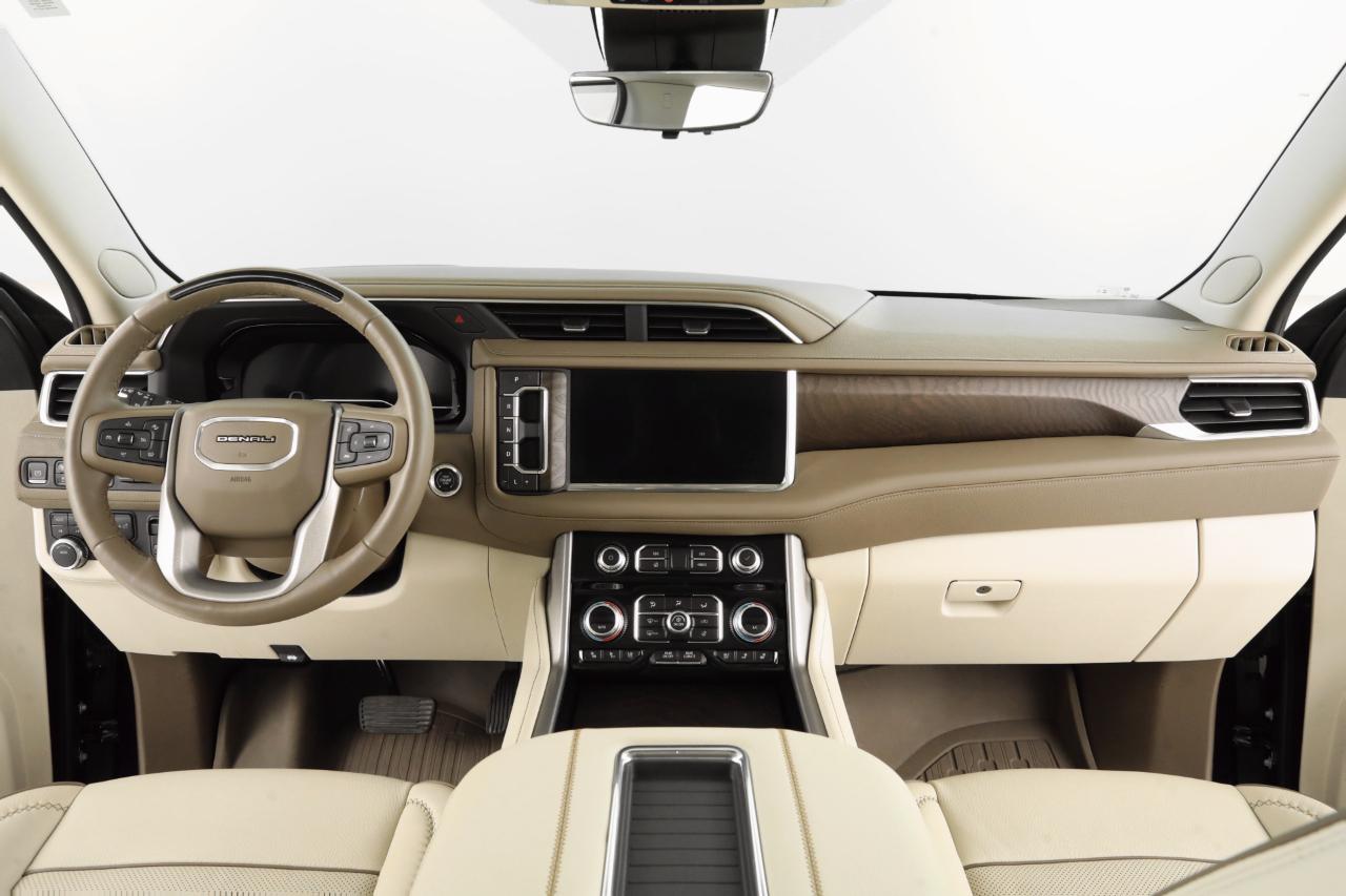 GMC Yukon XL Denali 4WD 2023