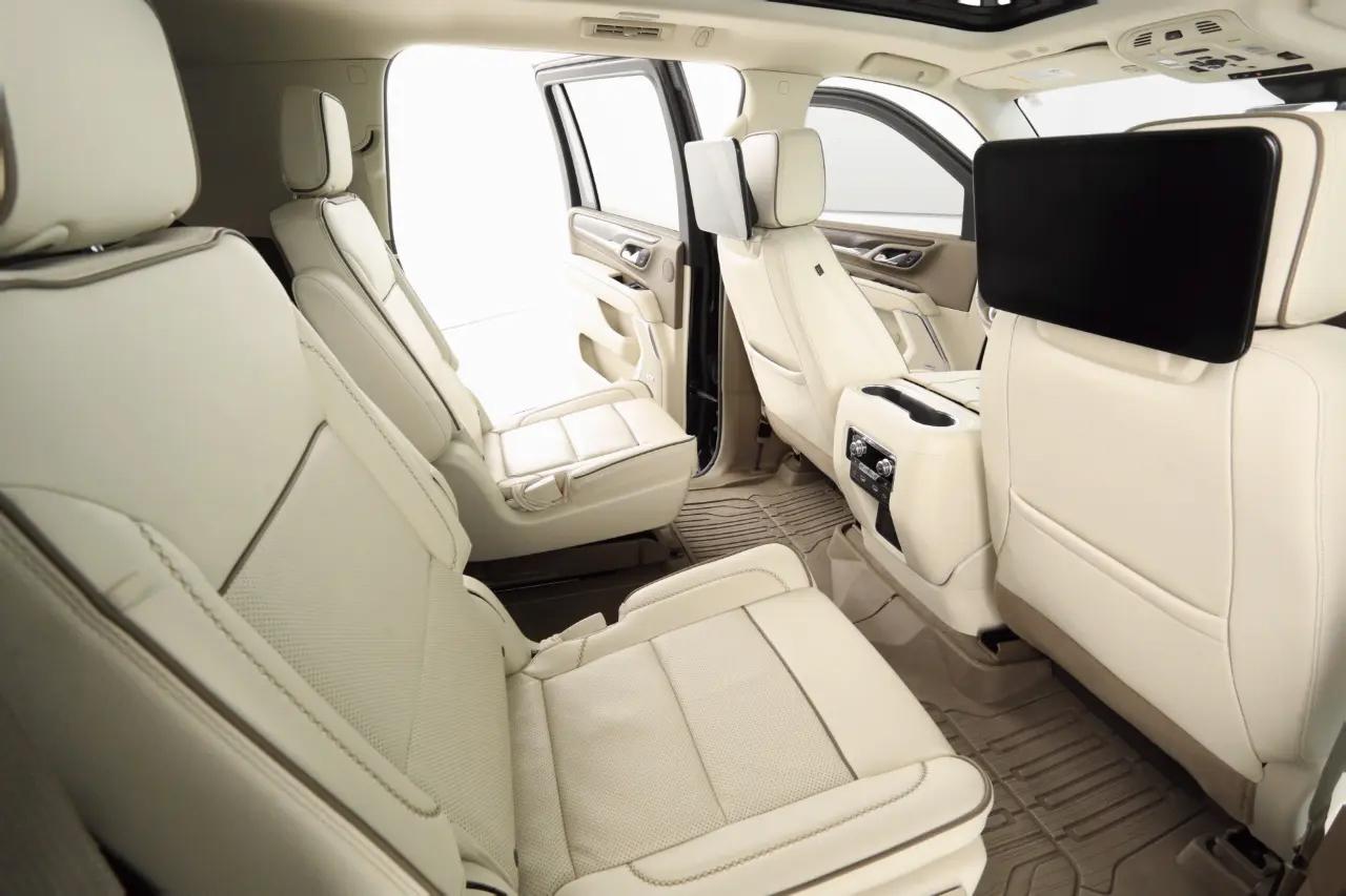 GMC Yukon XL Denali 4WD 2023