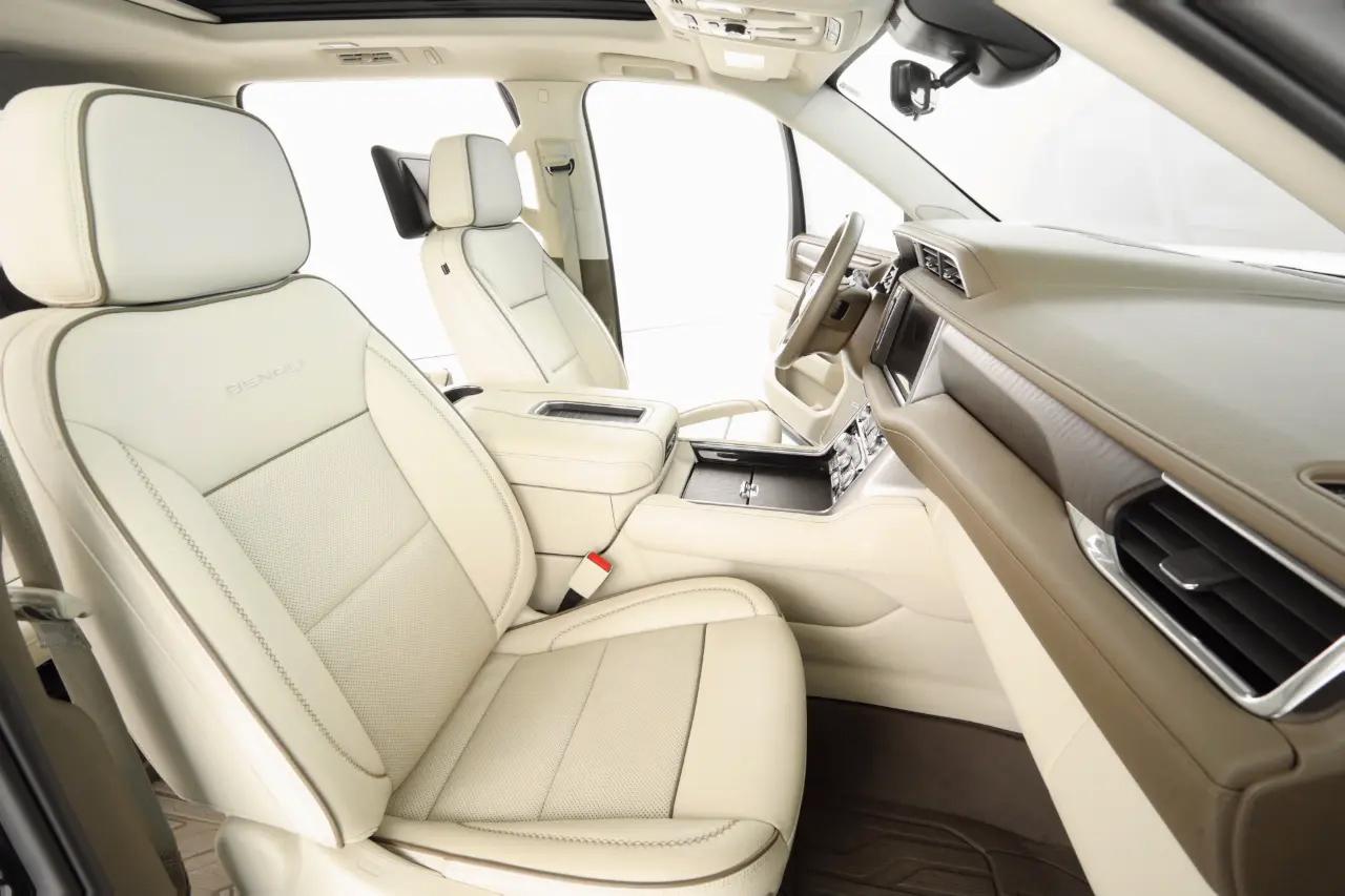 GMC Yukon XL Denali 4WD 2023