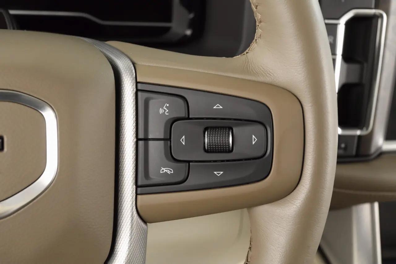 GMC Yukon XL Denali 4WD 2023