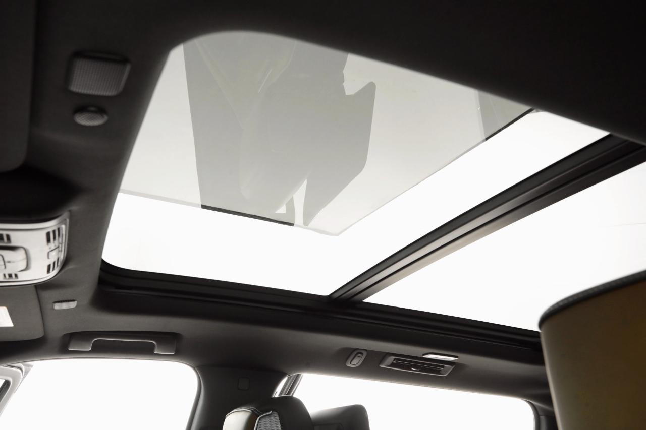 GMC Yukon XL Denali Ultimate 4WD 2023