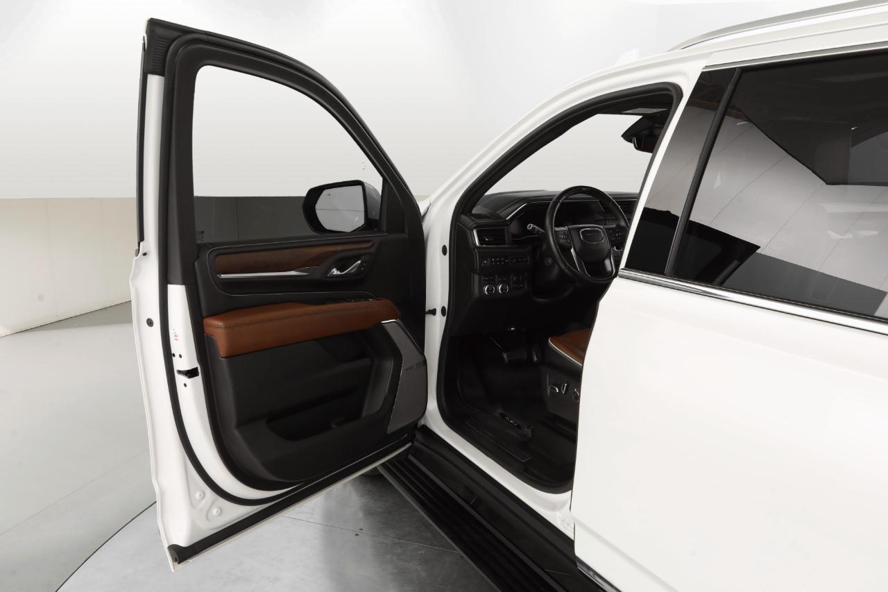 GMC Yukon XL Denali Ultimate 4WD 2023