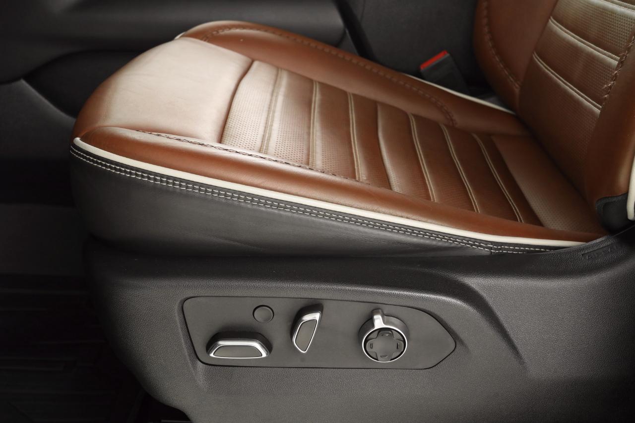 GMC Yukon XL Denali Ultimate 4WD 2023