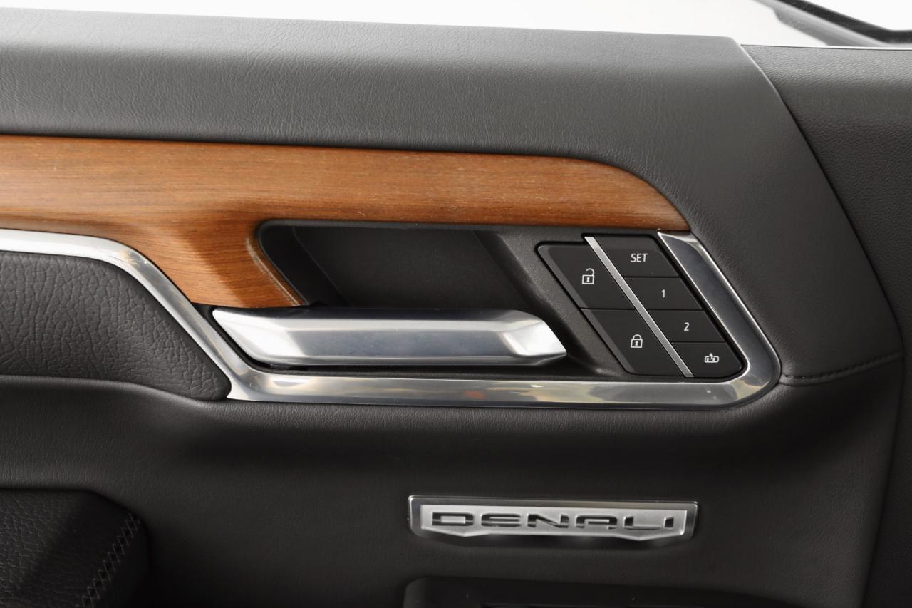 GMC Sierra 1500 Denali Crew Cab 4WD 2022