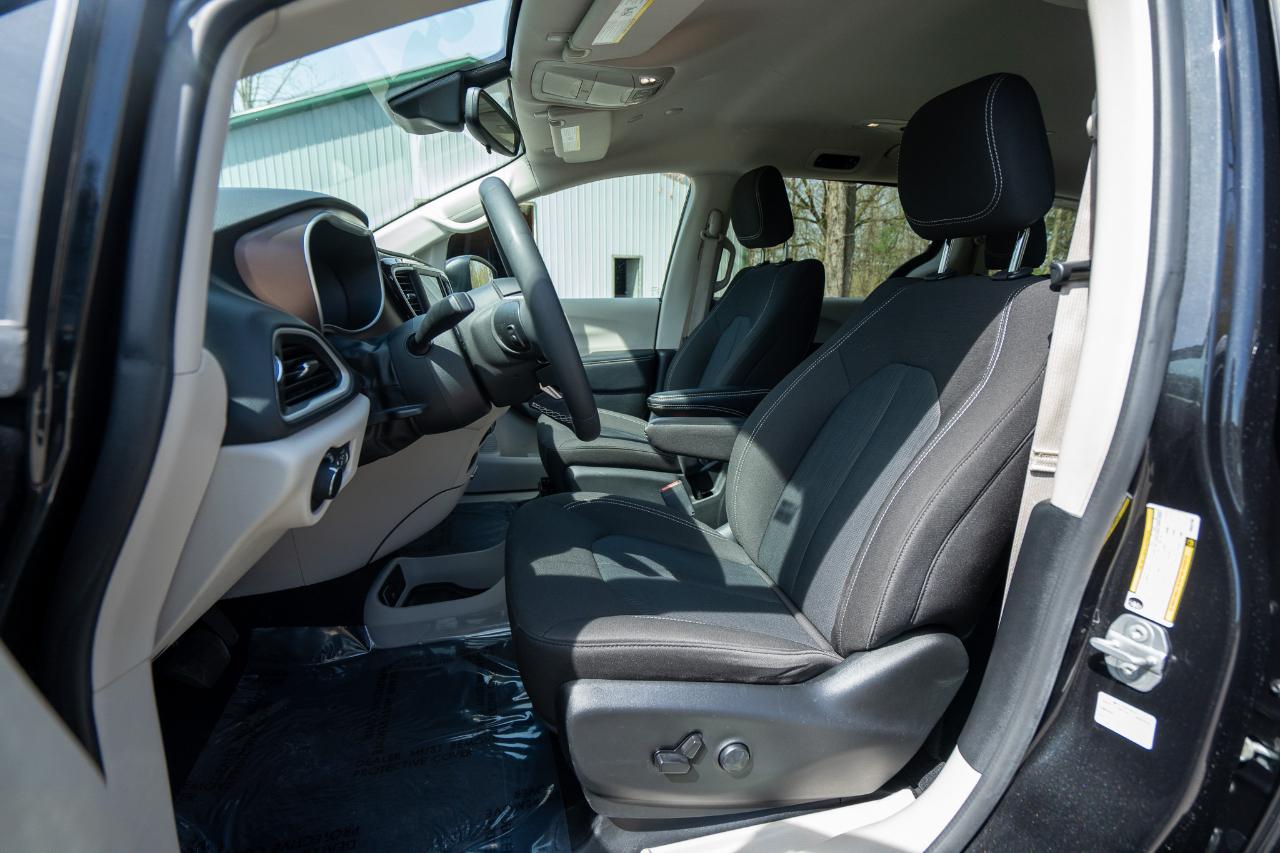 Chrysler Voyager LX 2023