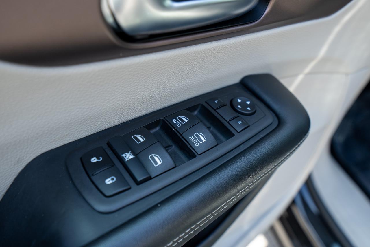 Chrysler Voyager LX 2023