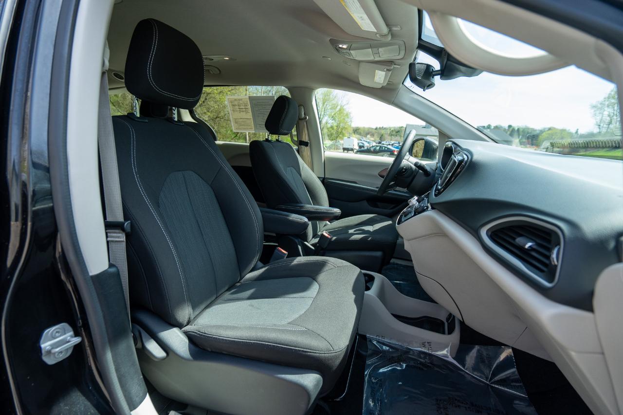 Chrysler Voyager LX 2023