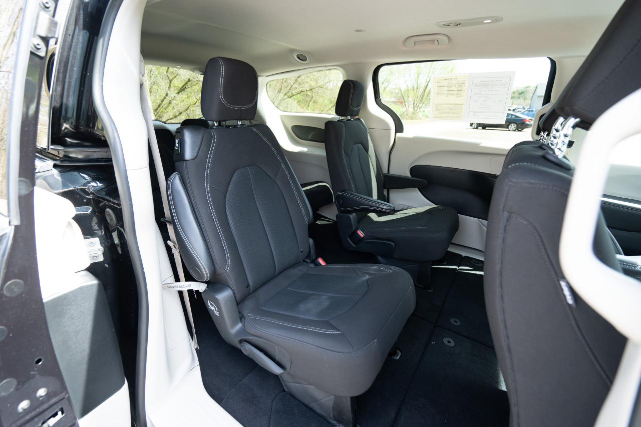 Chrysler Voyager LX 2023