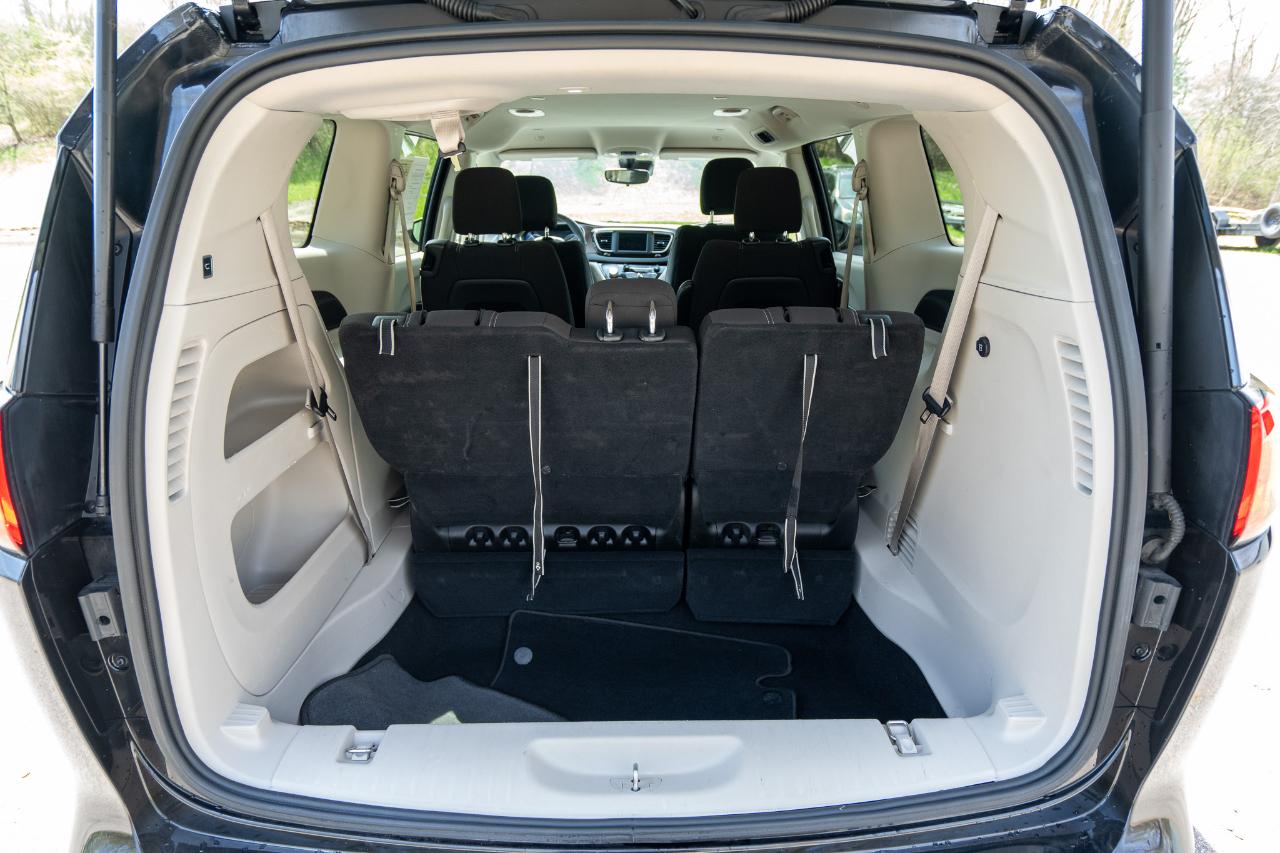 Chrysler Voyager LX 2023