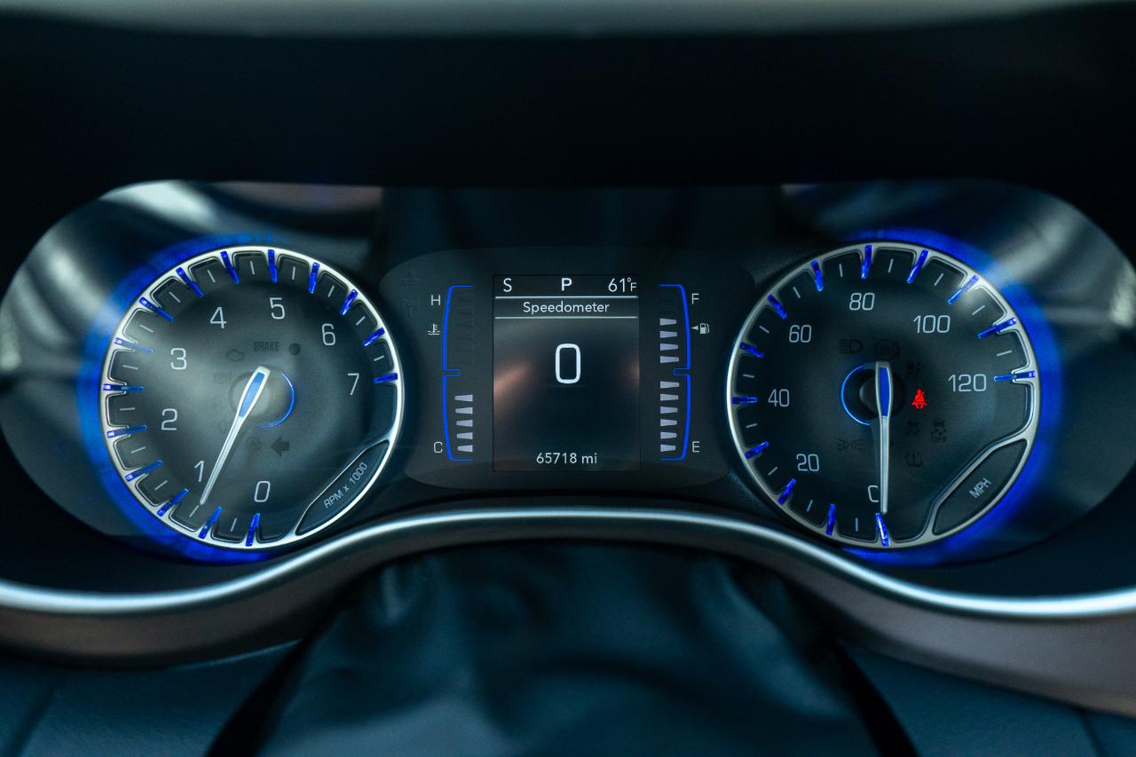 Chrysler Voyager LX 2023