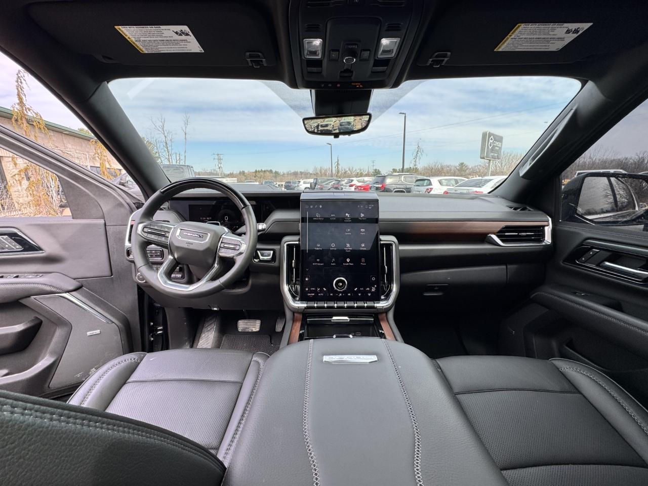 GMC Yukon XL Denali 4WD 2025