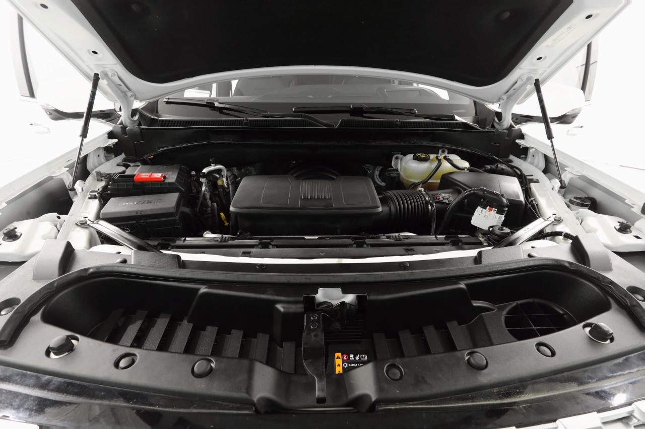 GMC Yukon XL Denali 4WD 2023