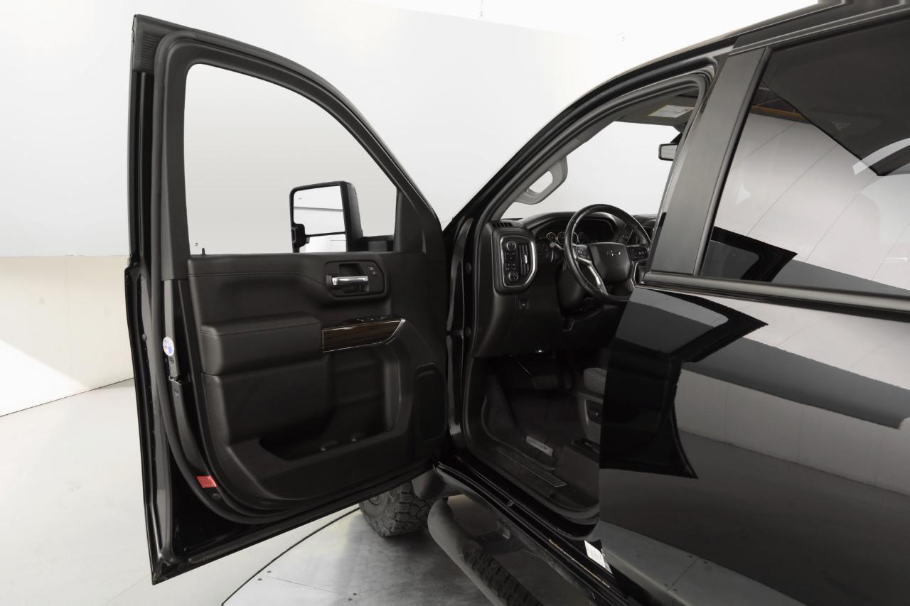 Chevrolet Silverado 2500 LT Crew Cab 4WD 2022