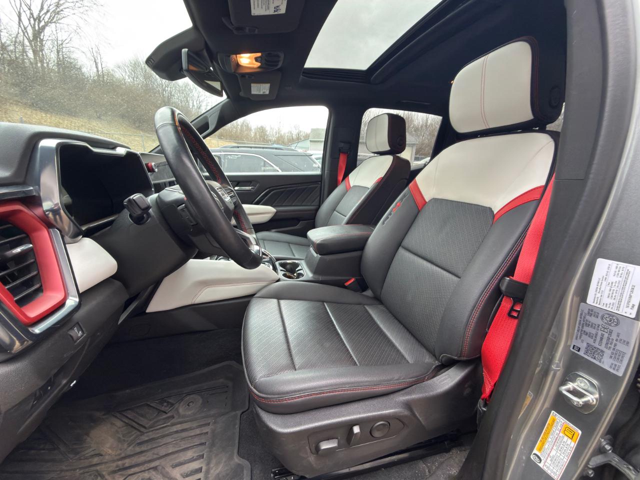 GMC Canyon AT4X Crew Cab 4WD 2023