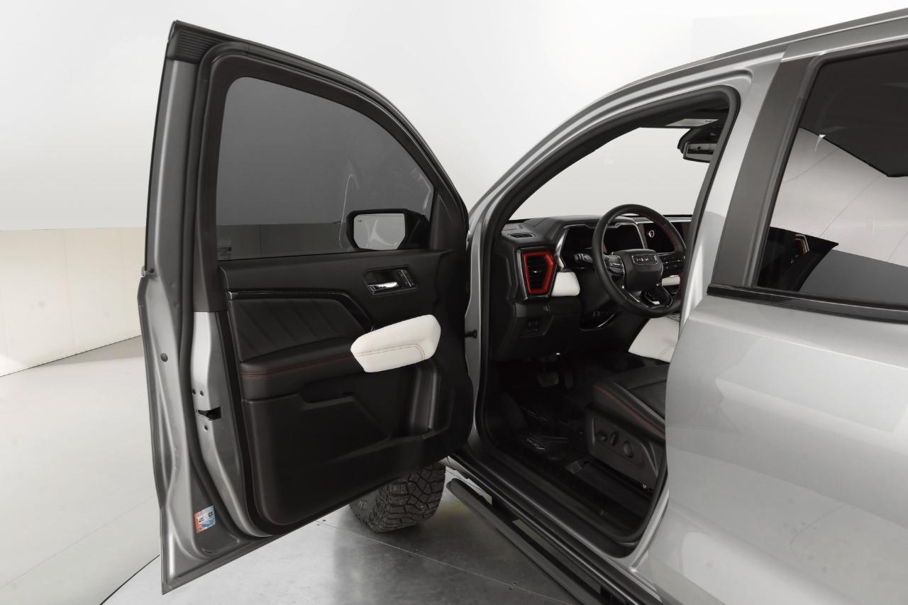 GMC Canyon AT4X Crew Cab 4WD 2023