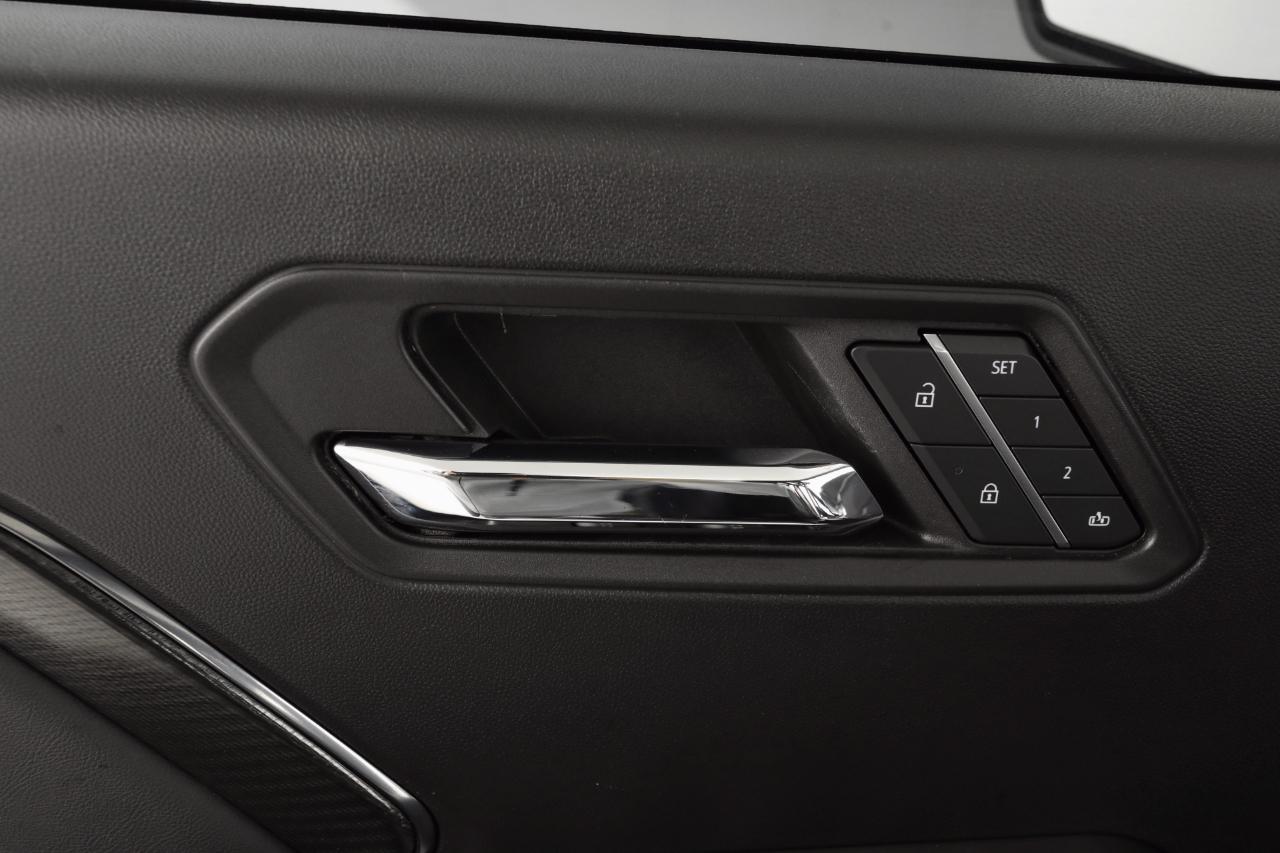 GMC Canyon AT4X Crew Cab 4WD 2023