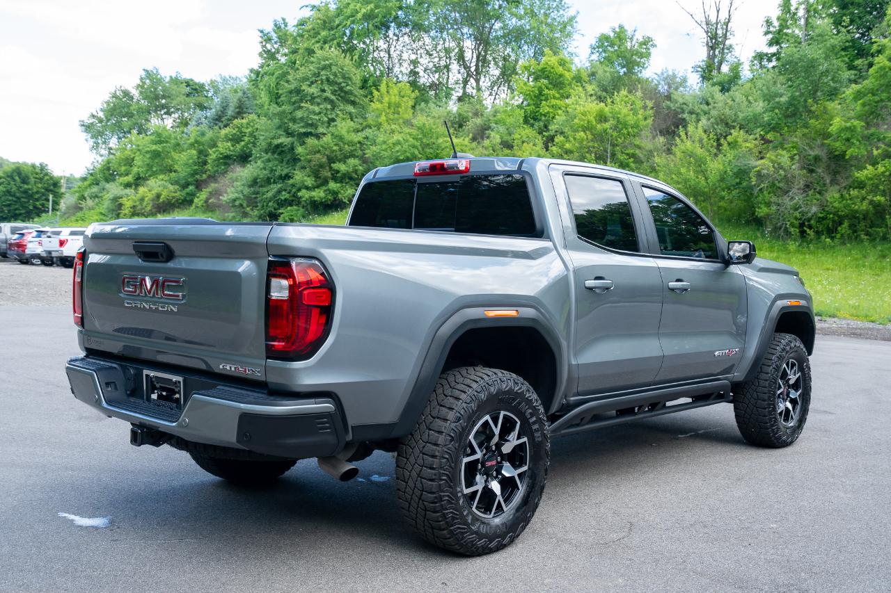 GMC Canyon AT4X Crew Cab 4WD 2023