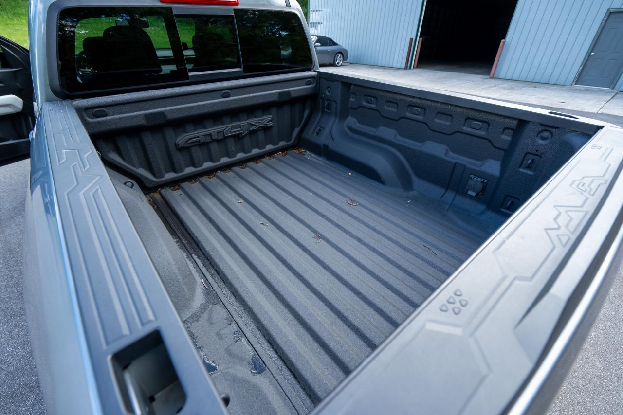 GMC Canyon AT4X Crew Cab 4WD 2023