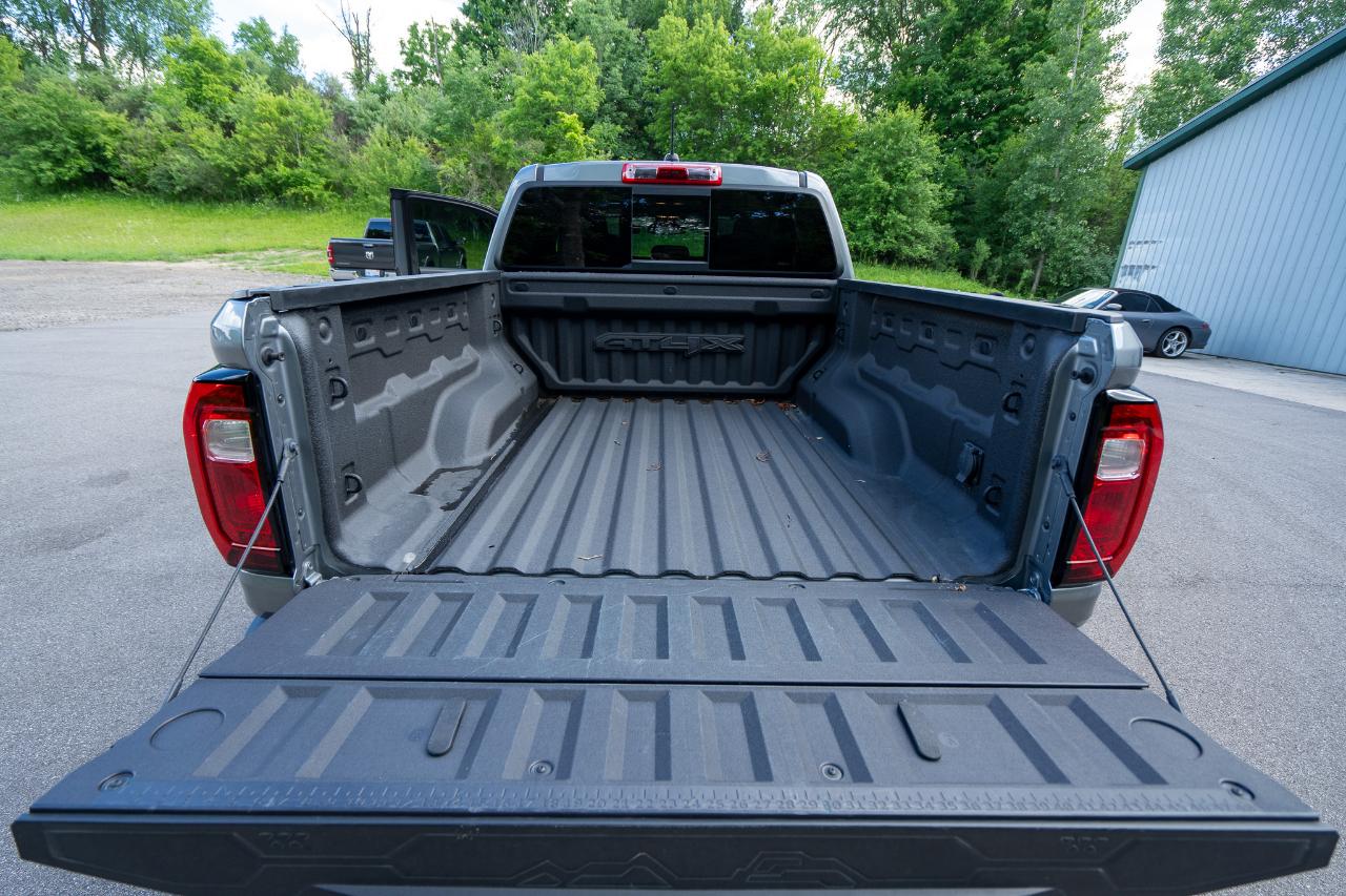 GMC Canyon AT4X Crew Cab 4WD 2023