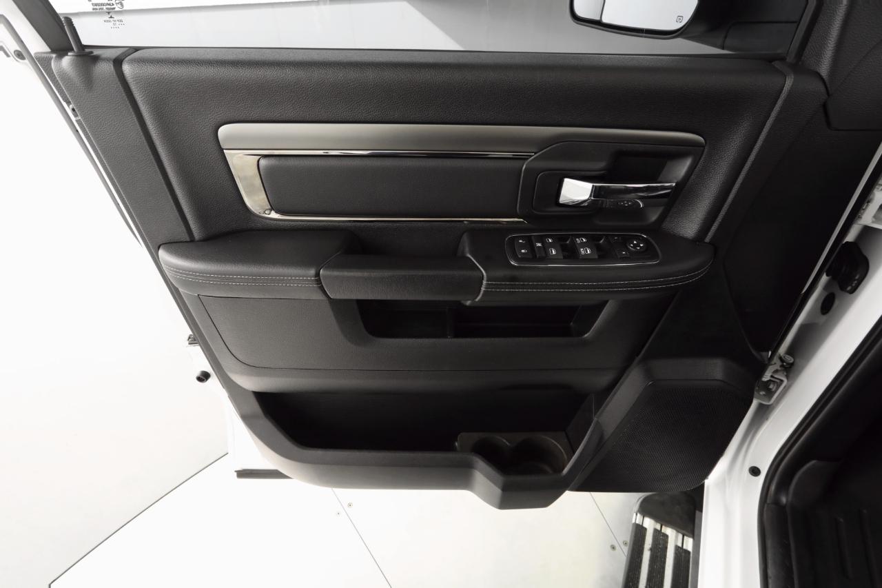 RAM 1500 Sport Crew Cab 4WD 2015