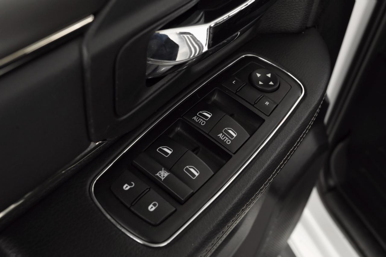 RAM 1500 Sport Crew Cab 4WD 2015