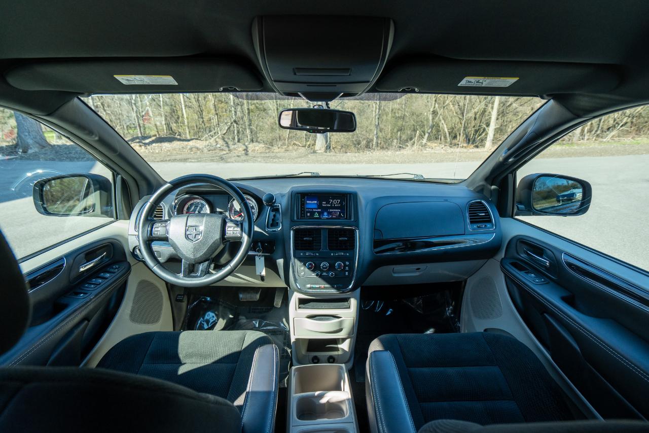 Dodge Grand Caravan SE Plus 2016