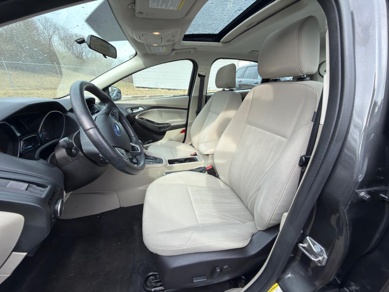 Ford Focus SE Hatch 2015