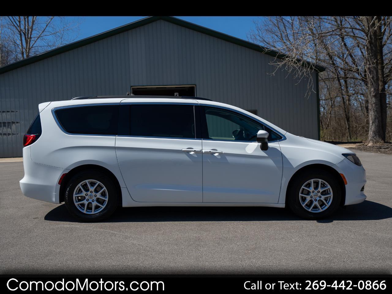 2021 Chrysler Voyager LXI