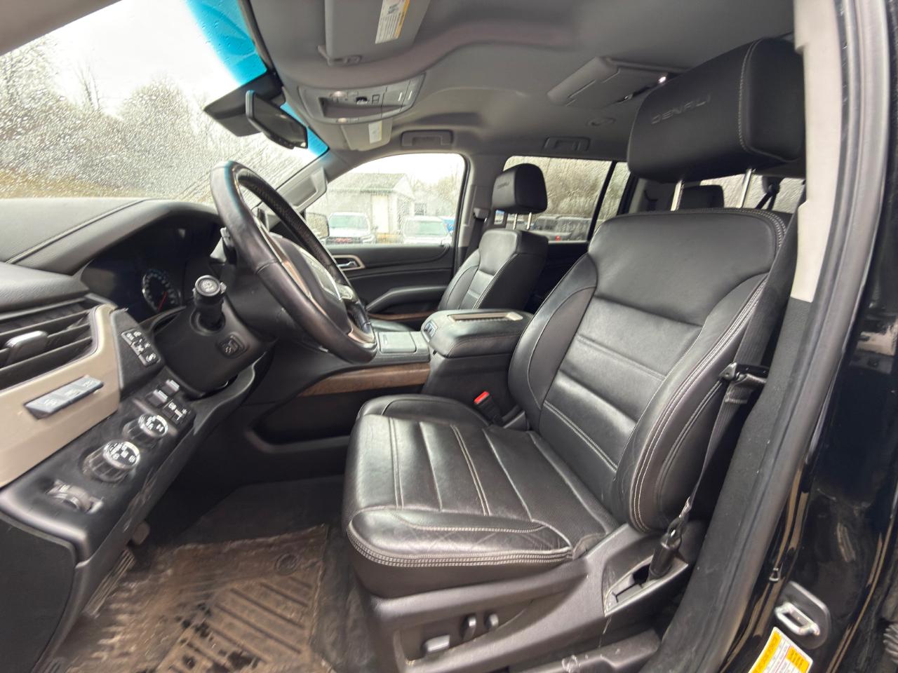 GMC Yukon XL Denali 4WD 2018