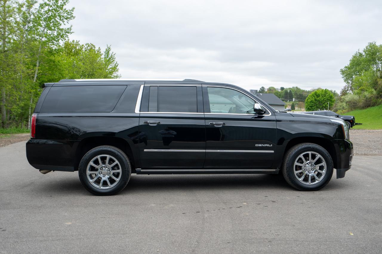 GMC Yukon XL Denali 4WD 2018