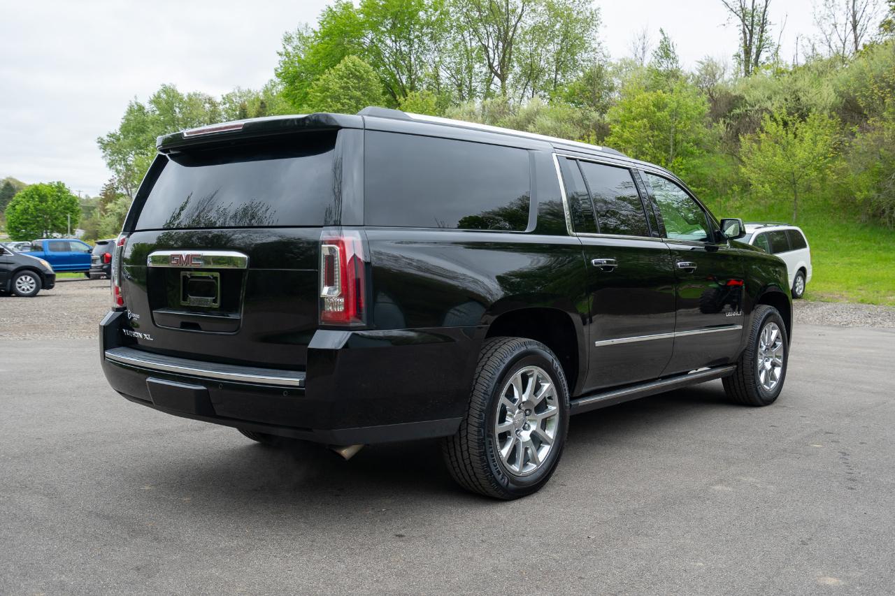GMC Yukon XL Denali 4WD 2018