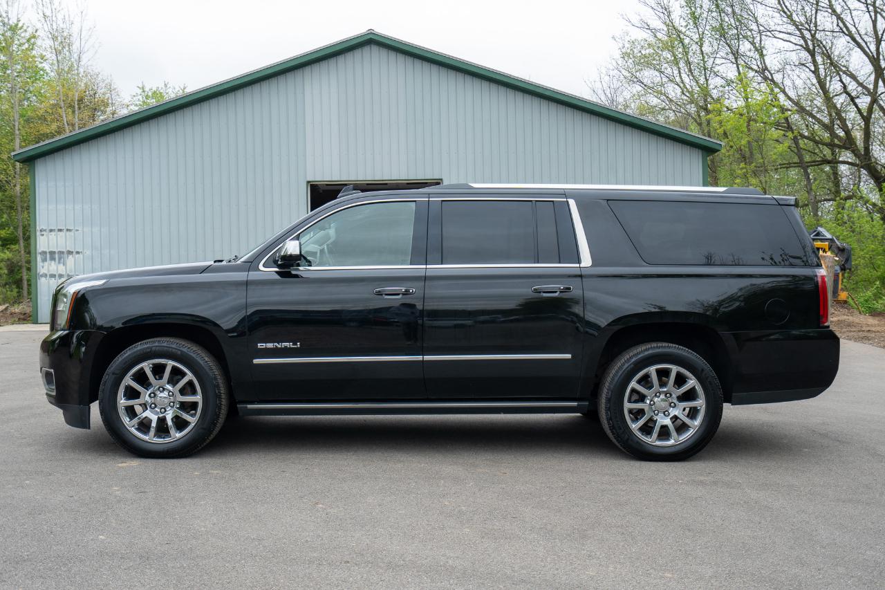 GMC Yukon XL Denali 4WD 2018